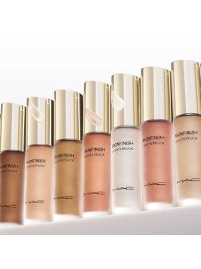 7 x MAC SKINFINISH LIGHTSTRUCK LIQUID HIGHLIGHTERS